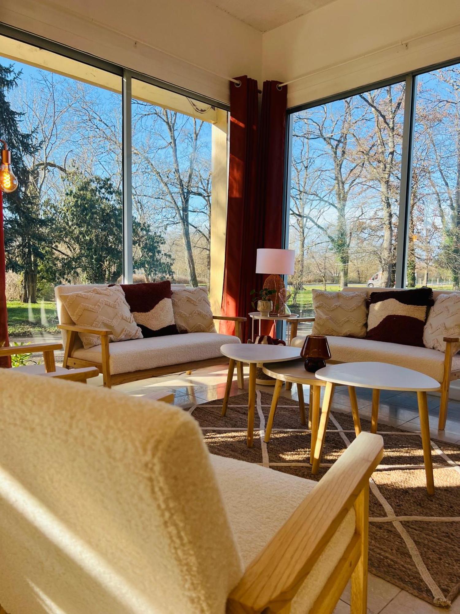 Motel Les Broussailles Mesves-sur-Loire ภายนอก รูปภาพ