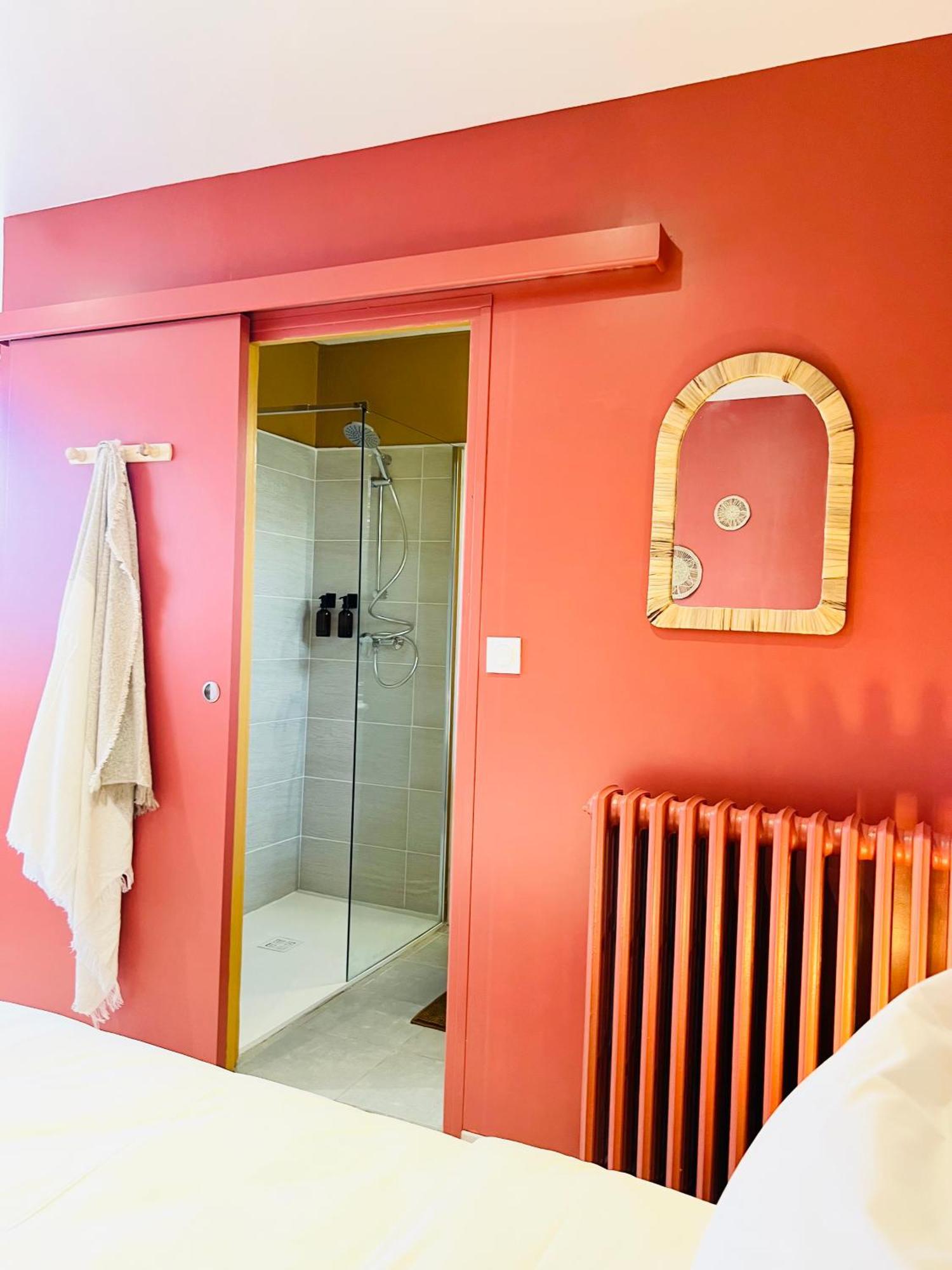 Motel Les Broussailles Mesves-sur-Loire ภายนอก รูปภาพ