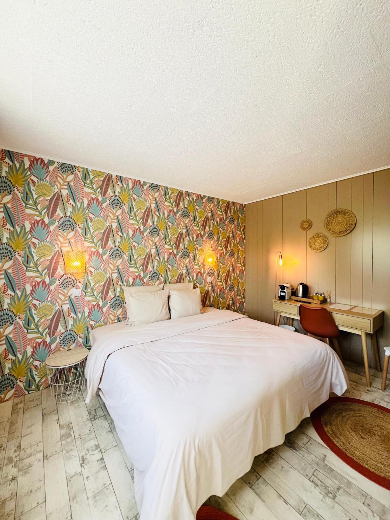 Motel Les Broussailles Mesves-sur-Loire ภายนอก รูปภาพ