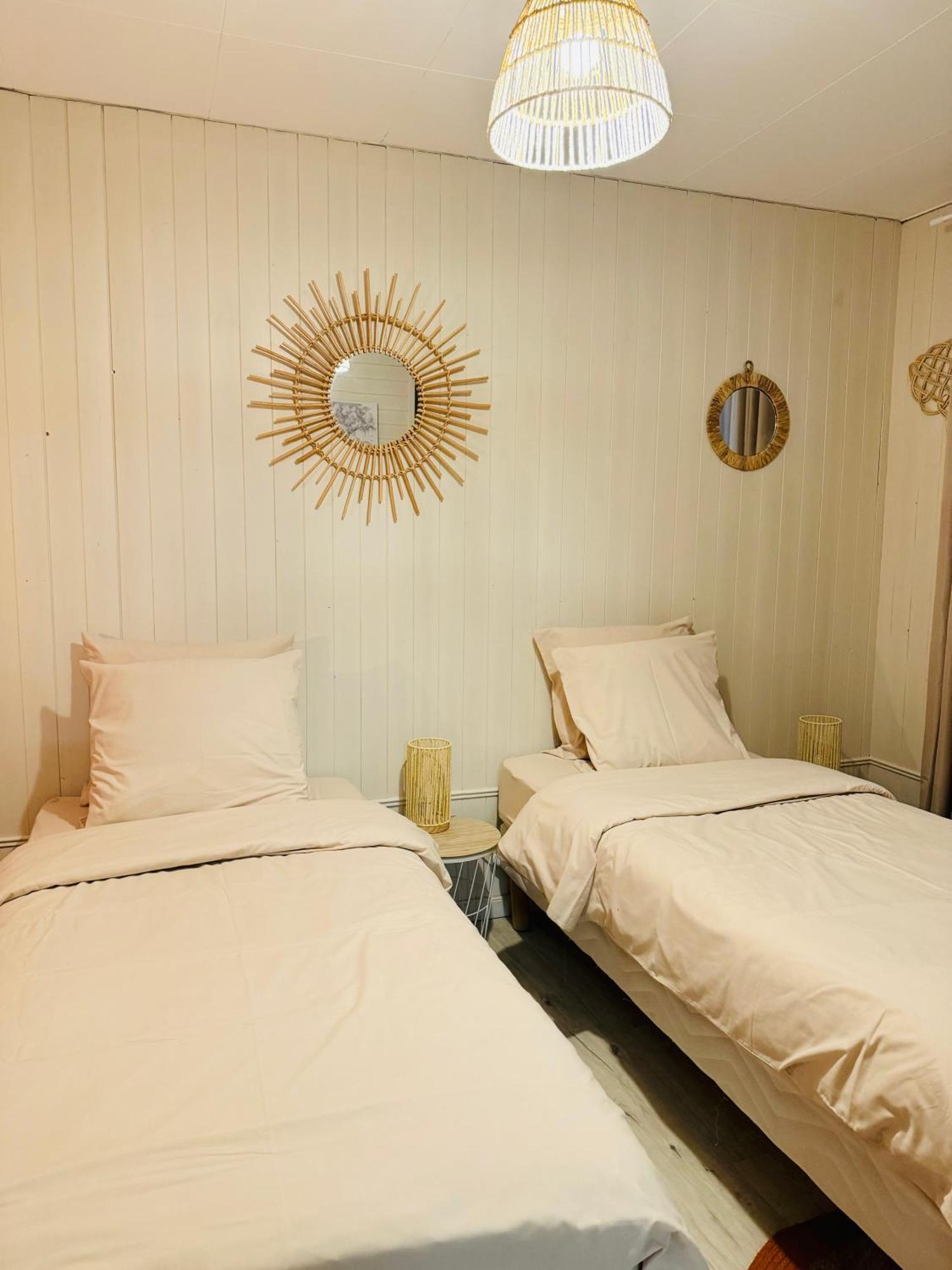 Motel Les Broussailles Mesves-sur-Loire ภายนอก รูปภาพ