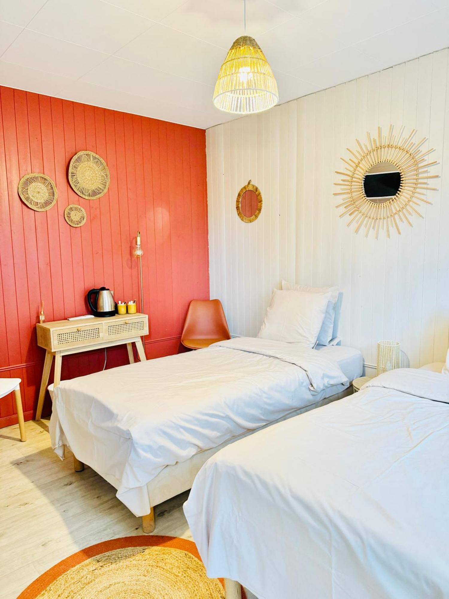 Motel Les Broussailles Mesves-sur-Loire ภายนอก รูปภาพ